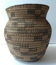 ANTIQUE EARLY 1900S NATIVE AMERICAN COILED STORAGE BASKET *