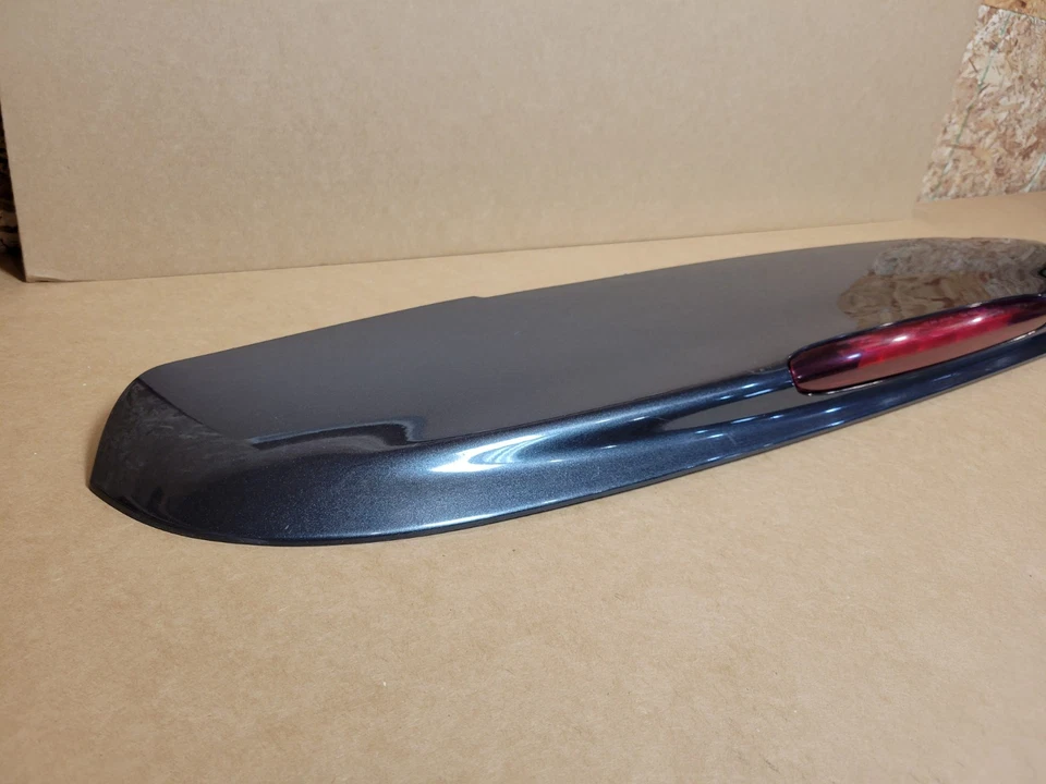 2002-2009 Chevrolet Trailblazer Rear Liftgate Spoiler 3rd Brake Light Panel OEM - Image 2 of 4