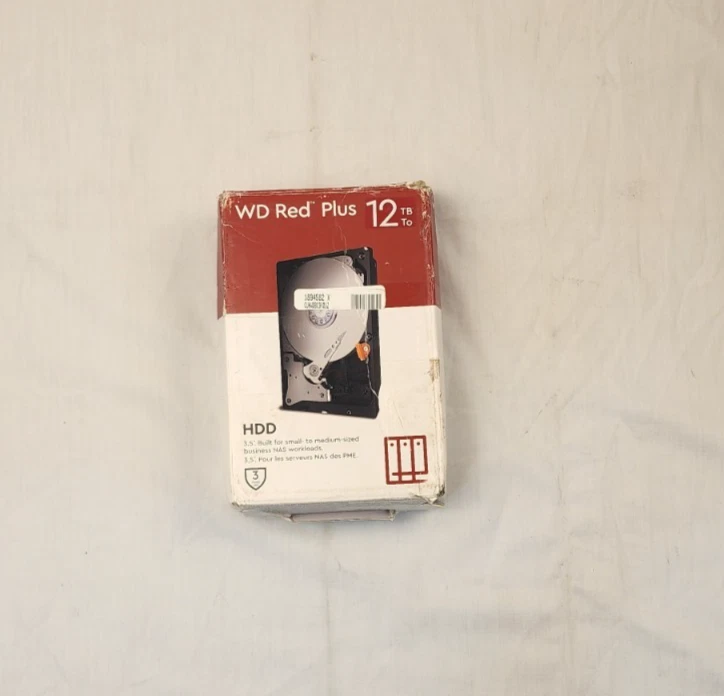 Western Digital Red Plus 12TB Internal NAS HDD SATA 6Gb/s CMR 7200RPM 2021 Model - Image 2 of 4