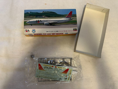 Hasegawa 1/200 Model Japan Transocean Air (JTA) Boeing 737-400 Sky Manta-OPEN