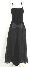 Yvette Evening/Formal Dress Black Velvet Lace Trim Skirt Bow Size US S