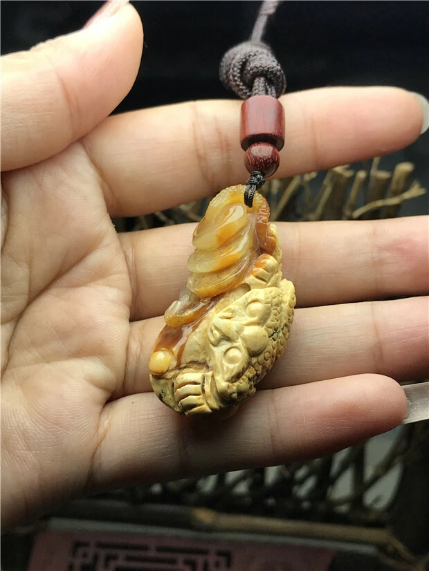 100% Natural Hand-carved Jade Pendant Jadeite Necklace thriving business - Image 3 of 4