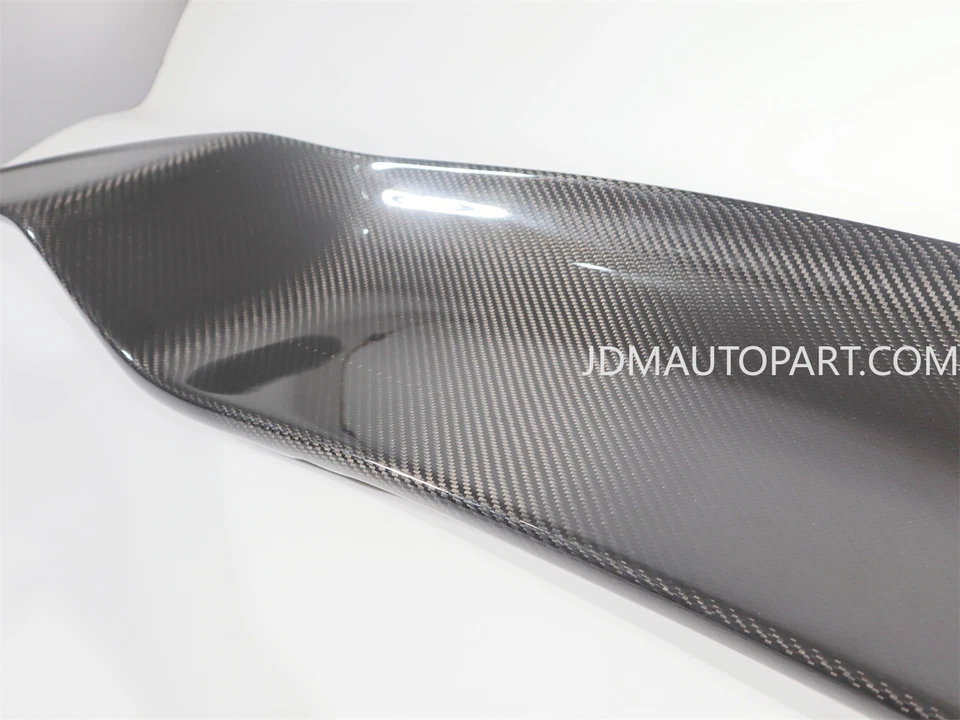 Alerón labial trasero de fibra de carbono para McLaren mp4 650s Foto 2 de 4