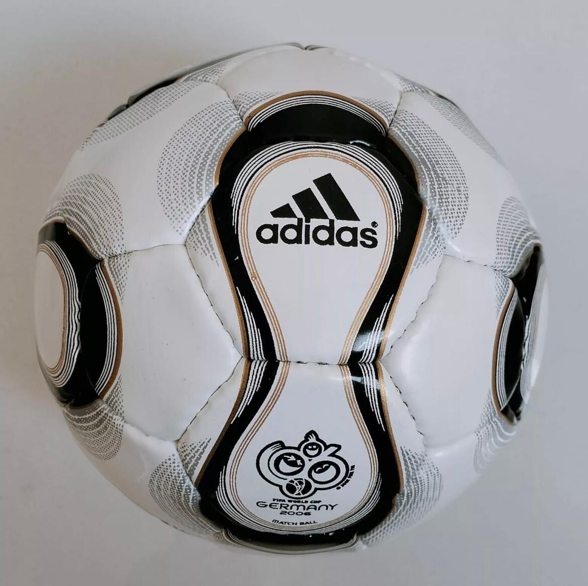 adidas historical mini ball set 14 pcs for collector FIFA world