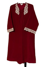 Vanity Fair Dark Red Velour polyester Lace zip House Coat Gown Robe Large 80s