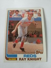 1982 Topps  . Ray Knight . Cincinnati Reds.. #525