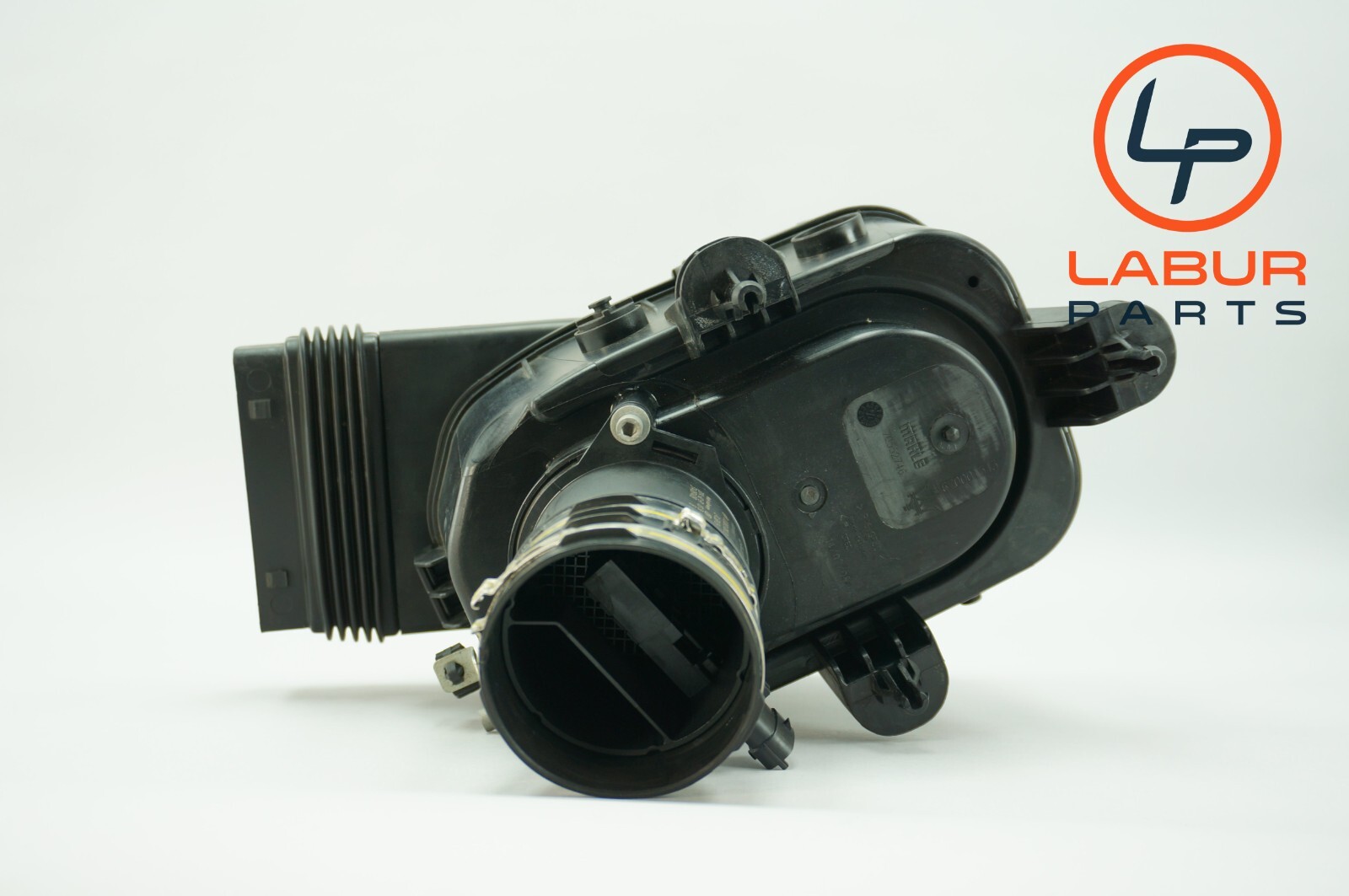 M157 Maserati Ghibli Quattroporte 14-17 Right Engine Air Intake Filter Z5681