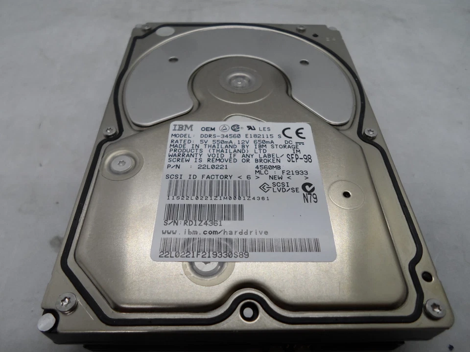 Ibm 4.5Gb 68Pin 7200Rpm 3.5Inch Ultra-Wide SCSI Hard Drive 22L0221 DDRS-34560  - Image 2 of 4