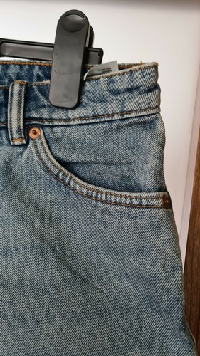 MONKI High Waist Blue Denim Shorts BNWT Size W28 - Picture 4 of 6