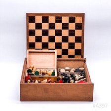 Vintage Spielesammlung Schach & M&uuml;hle inkl. Figuren & Holzkiste mit Schachbrett