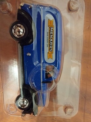 1:48 Menards 1946 Chevy Panel Delivery Truck Blue