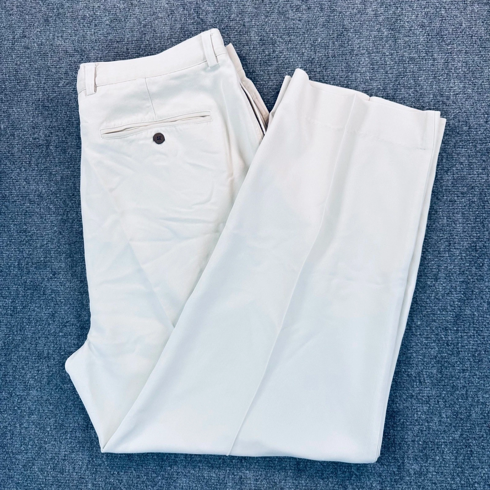 Tommy Bahama Mens 38x30 Beige 100% Silk Pleated Dress Pants Relaxed Resort *Read