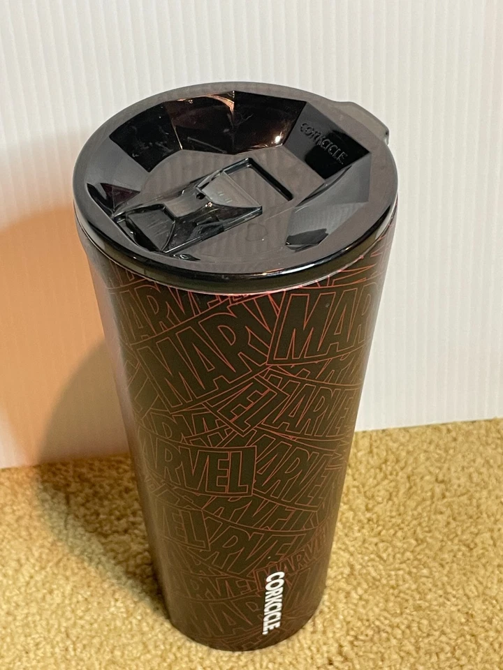 Taza de café con aislamiento de acero inoxidable Corkcle Marvel de 24 oz negra Foto 2 de 4