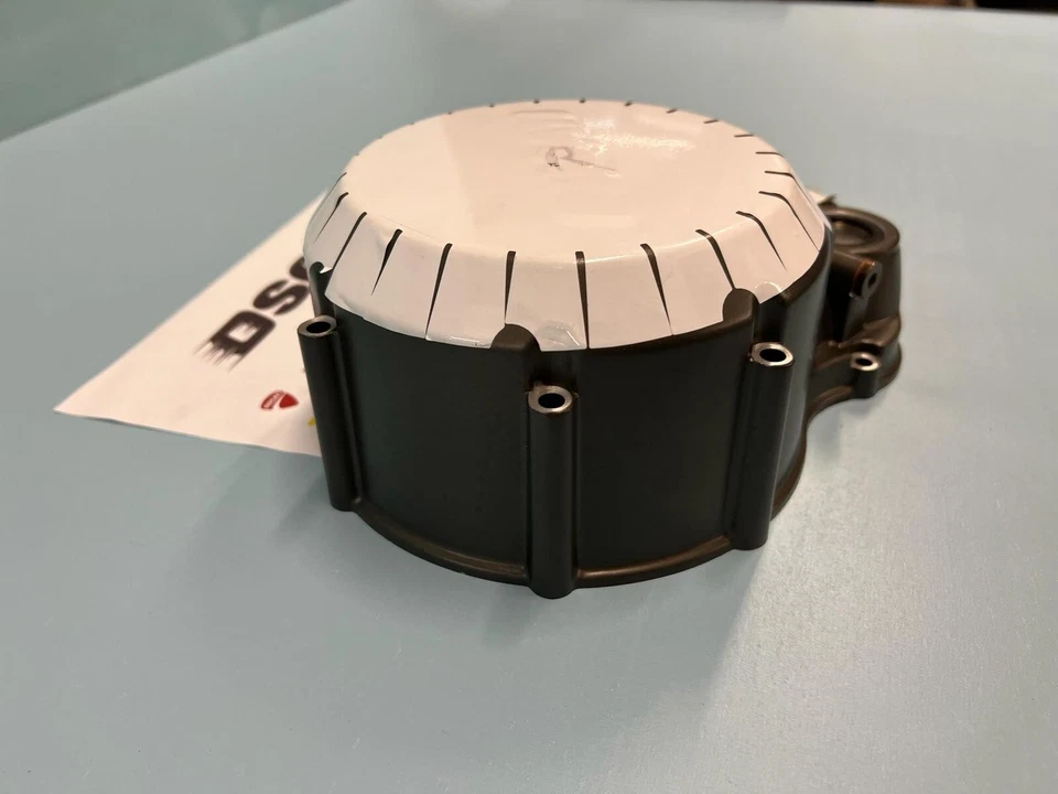 69923361A - DUCATI Coperchio Frizione Monster 400/600/750 / Supersport 750 SS - Immagine 3 di 3