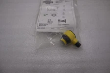 NEW BANNER ENGINEERING T18-2VPLP-Q8 SENSOR STOCK H1510A