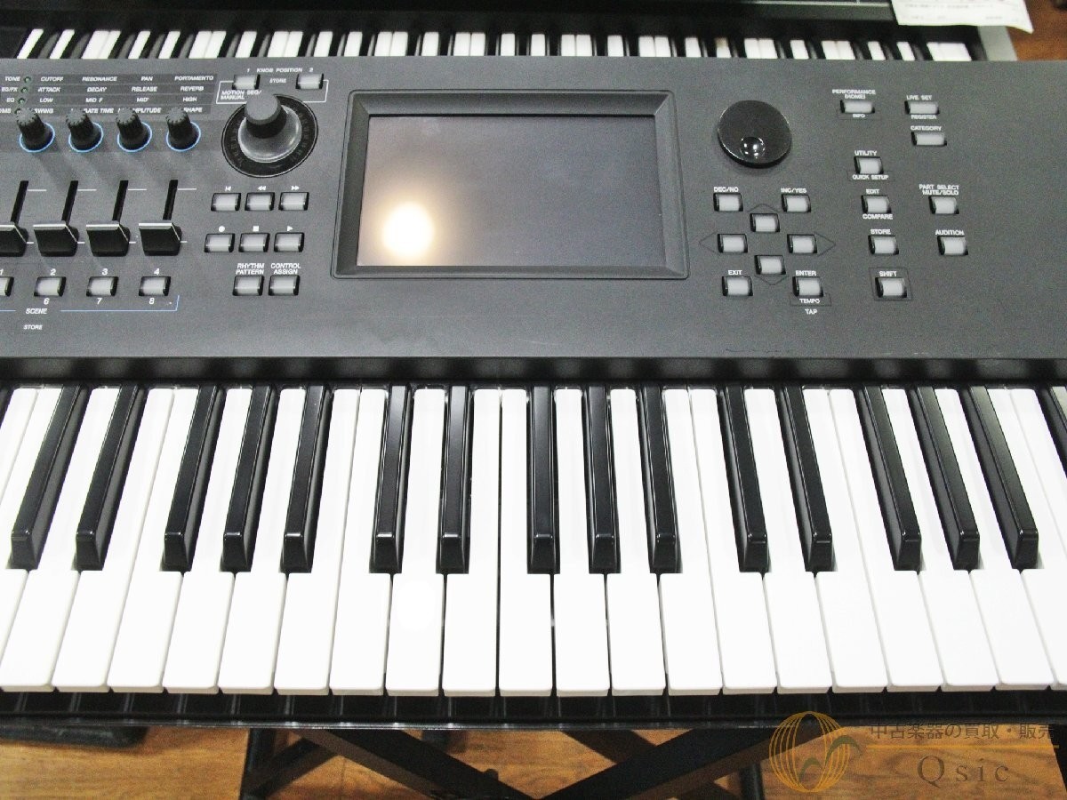 Yamaha MODX7 76-Key Semi Weighted Keyboard Synthesizer - Black for
