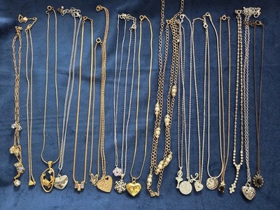 Vintage Now Fine Chain Crystal Pendant Necklace Lot 20 Some Signed Avon Etc