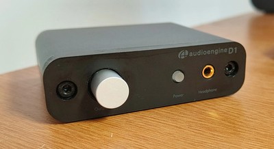 Audioengine D1 24-Bit DAC USB & Headphone Amplifier Black