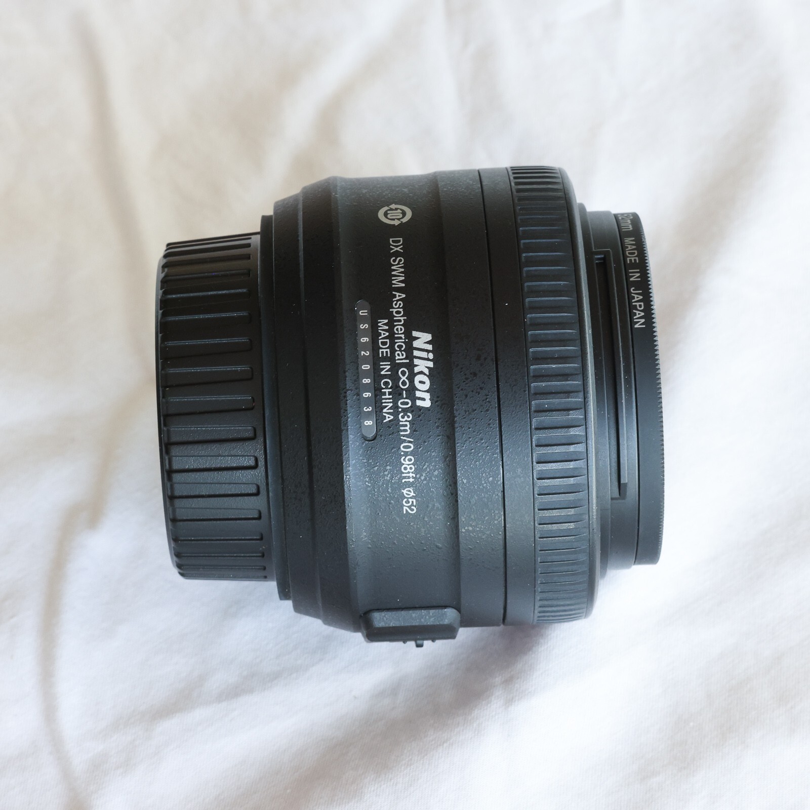 Nikkor 35 mm F/1.8G AFS DX Lens with UV filter for Nikon cameras