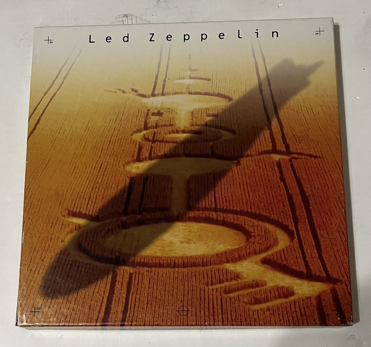 洋楽 LED ZEPPELIN 4CD BOX SET FRAMED 1990 Led Zeppelin 4 CD Box Set Includes 36-Page Booklet
