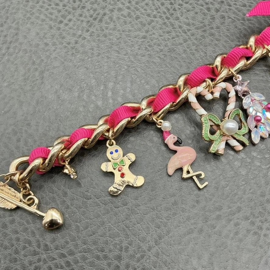 Betsey Johnson Charm Bracelet Womens Adjustable Pink Ribbon Christmas Enamel - Image 3 of 4