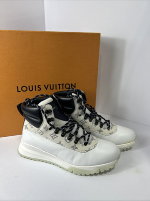Louis Vuitton Boots Men's UK Size 9 With box