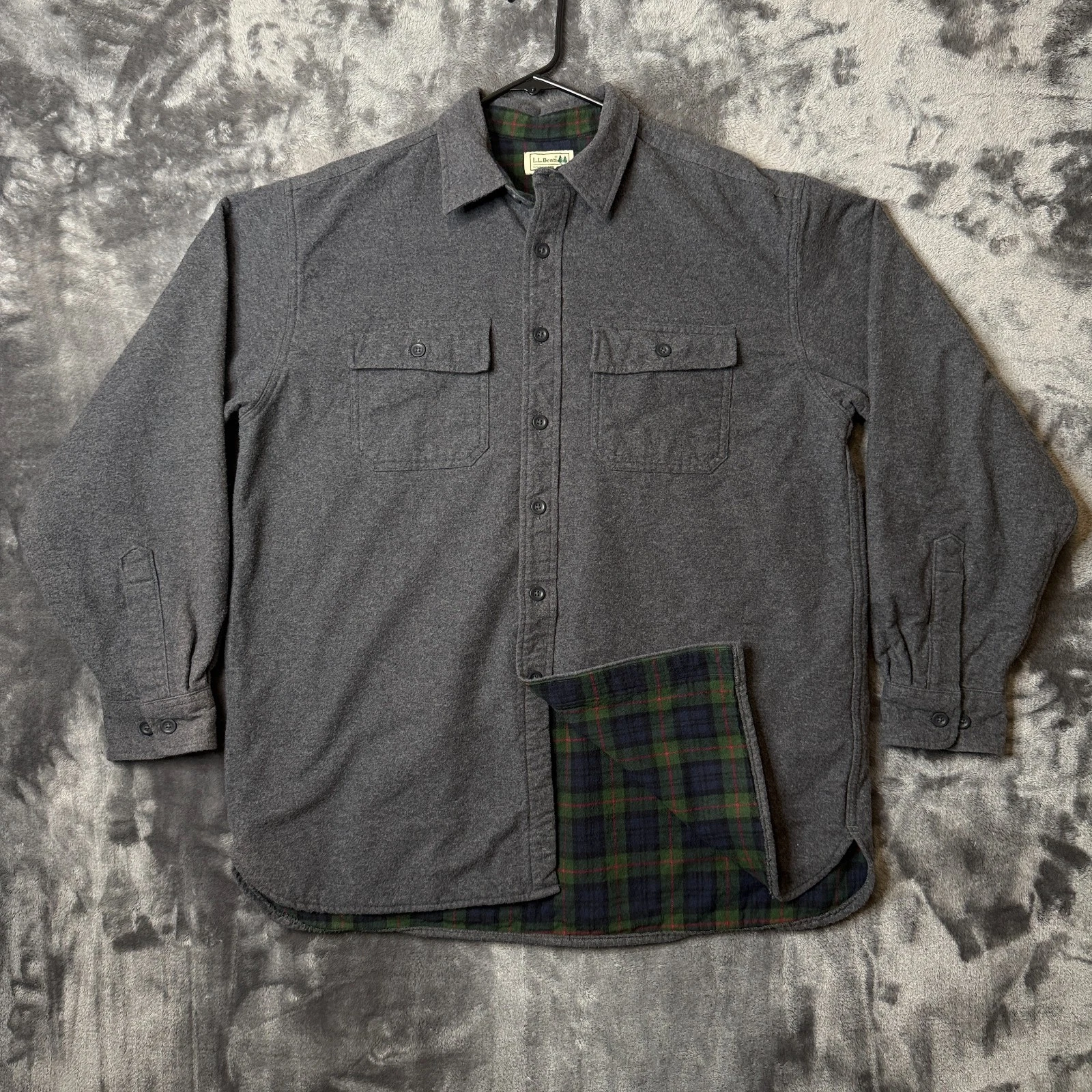 L.L. Bean Flannel Lined Button Up Mens Gray Size Large Double Pocket Long Sleeve