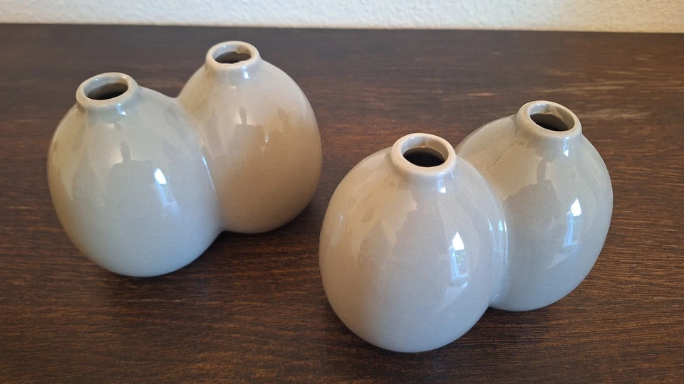 2 kleine graue Vasen *NEU*