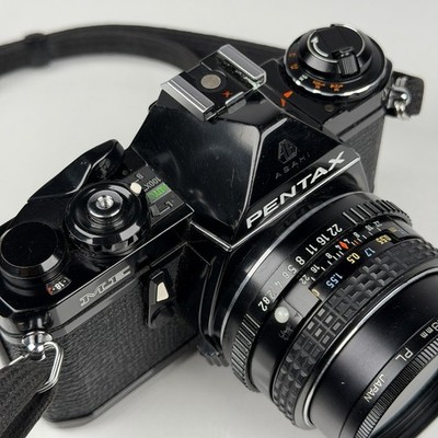 VTG Pentax ME 35mm Film Camera Black w/ 50mm & 70‑150mm Lenses