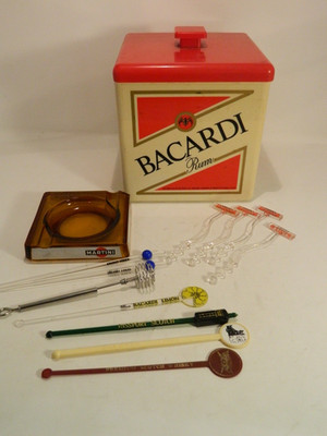 Vintage Seventies Pub Cocktail Bar Zubehör Bacardi Martini Absolute Vodka