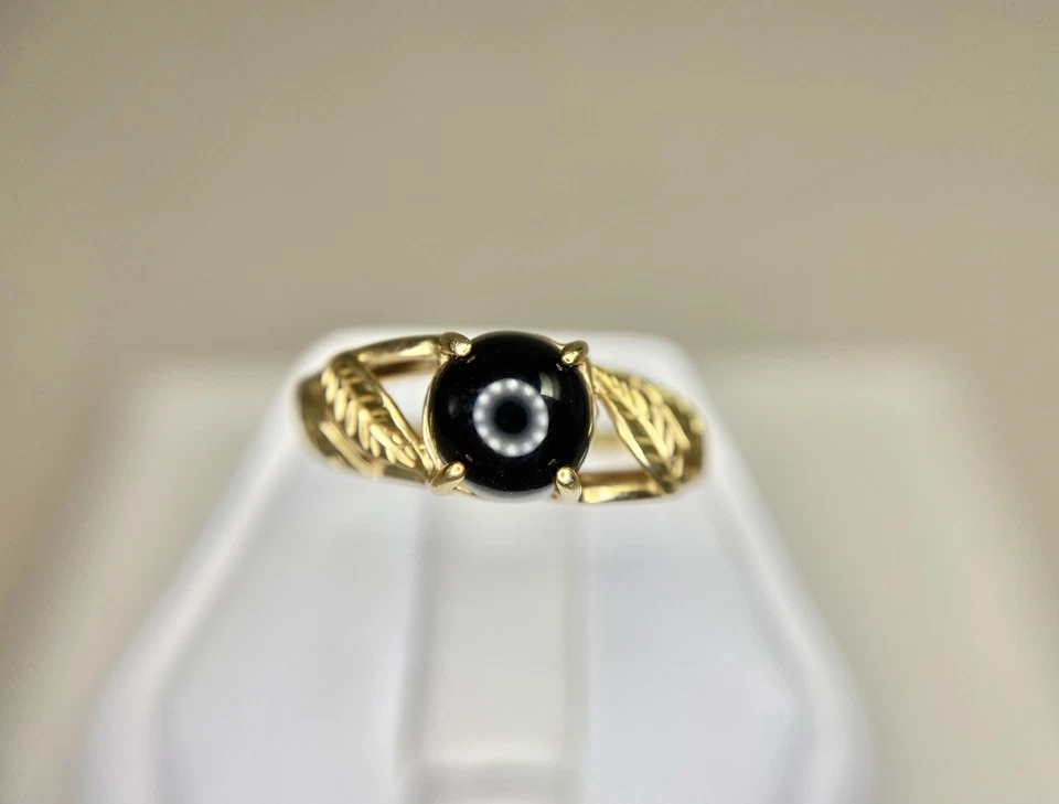 复古 14k 黄金圆形黑色玛瑙叶设计单颗戒指 — 第 3/4 张图片