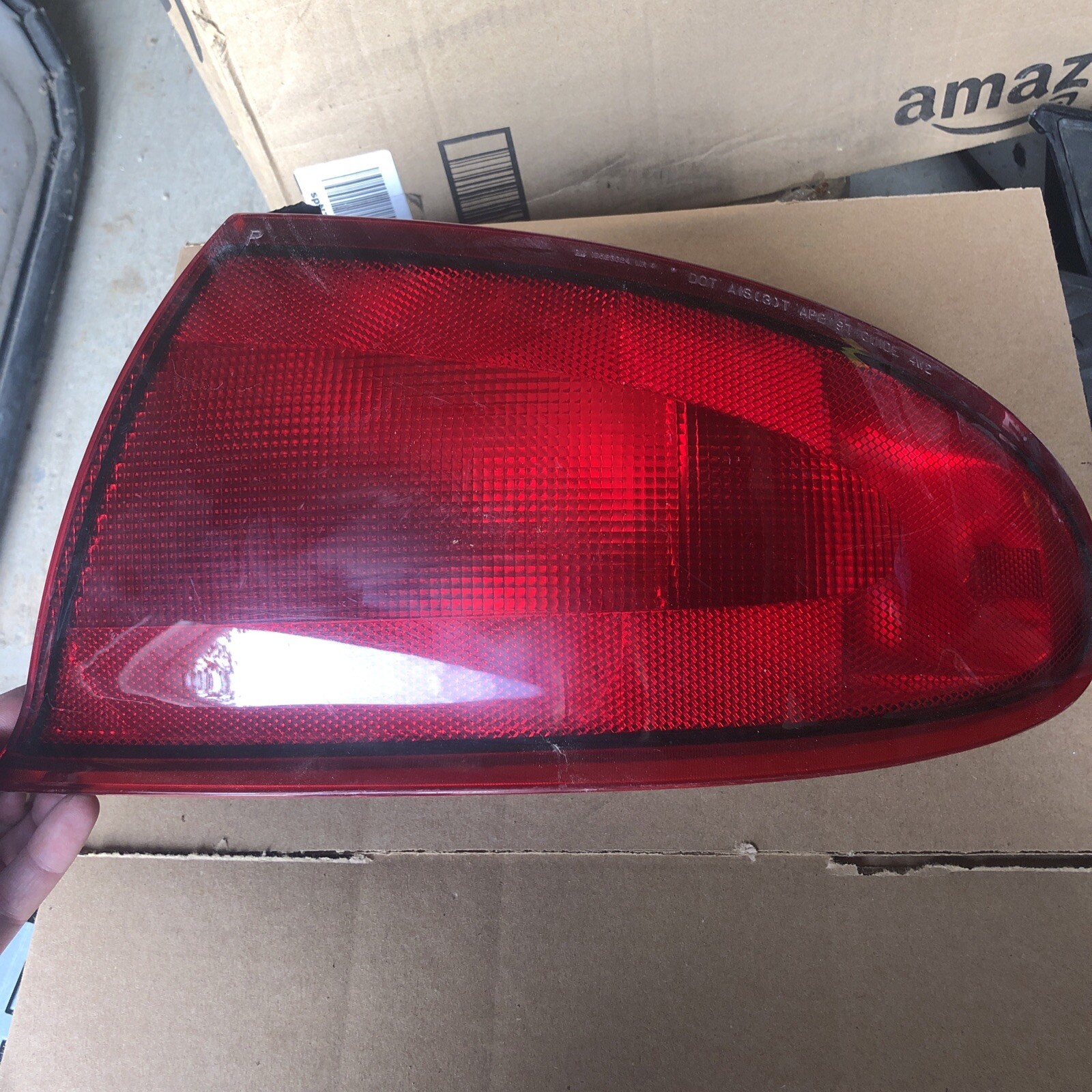 1997-2004 Buick Regal Right Pass Tail Light 16523322 OEM 527 1d4 