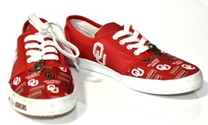 ou tennis shoes