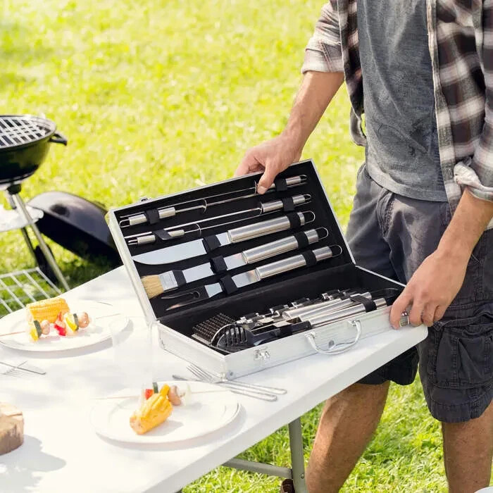 Couverts BBQ TECTAKE en acier inoxydable avec mallette chic