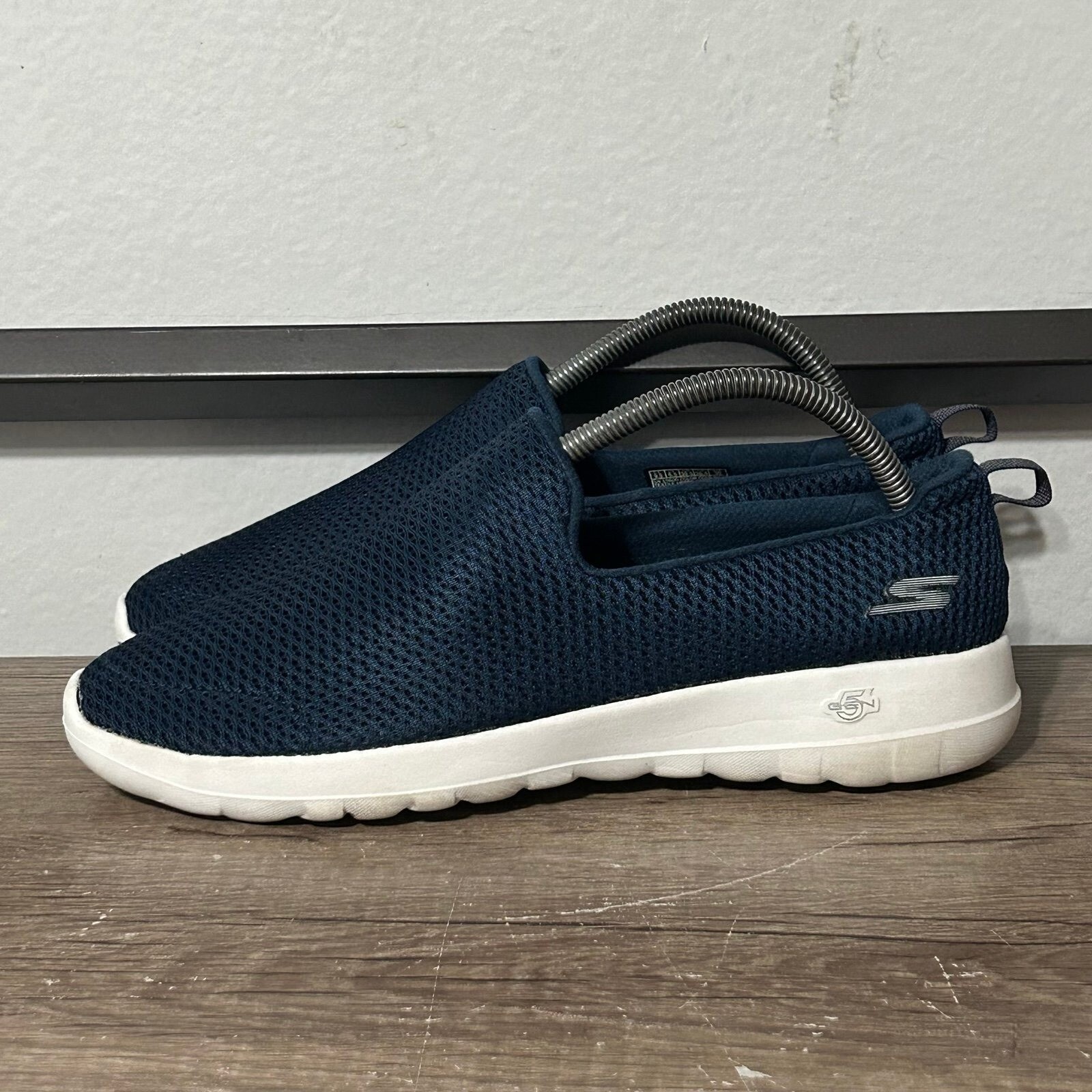 Skechers Go Walk Joy Womens Slip-On Sneakers Size 9.5 Comfortable Lightweight Blue Walking Shoes  