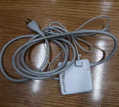 Genuine Apple MagSafe 2 85W Power Supply Adapter A1424