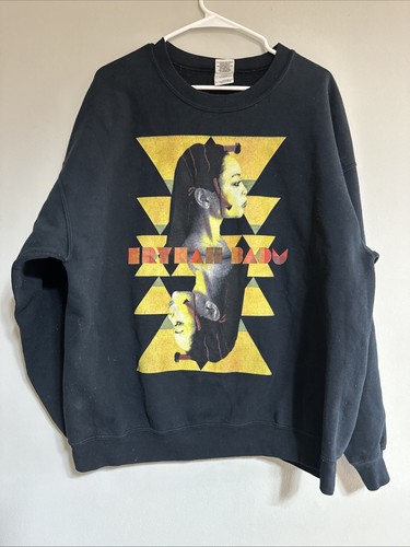 Erykah Badu Official BADU WORLD Tour Sweatshirt Size XL