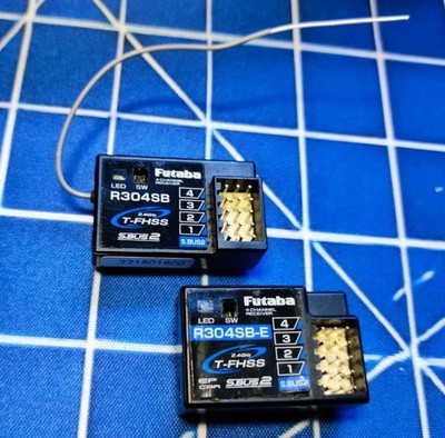 2x Futaba Empfänger R304SB und R304SB-E,T-FHSS für T4PM und mehr