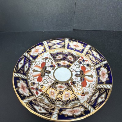 Royal Crown Derby Old Imari 2451 Untertasse 14cm Teller mit gewelltem Rand @