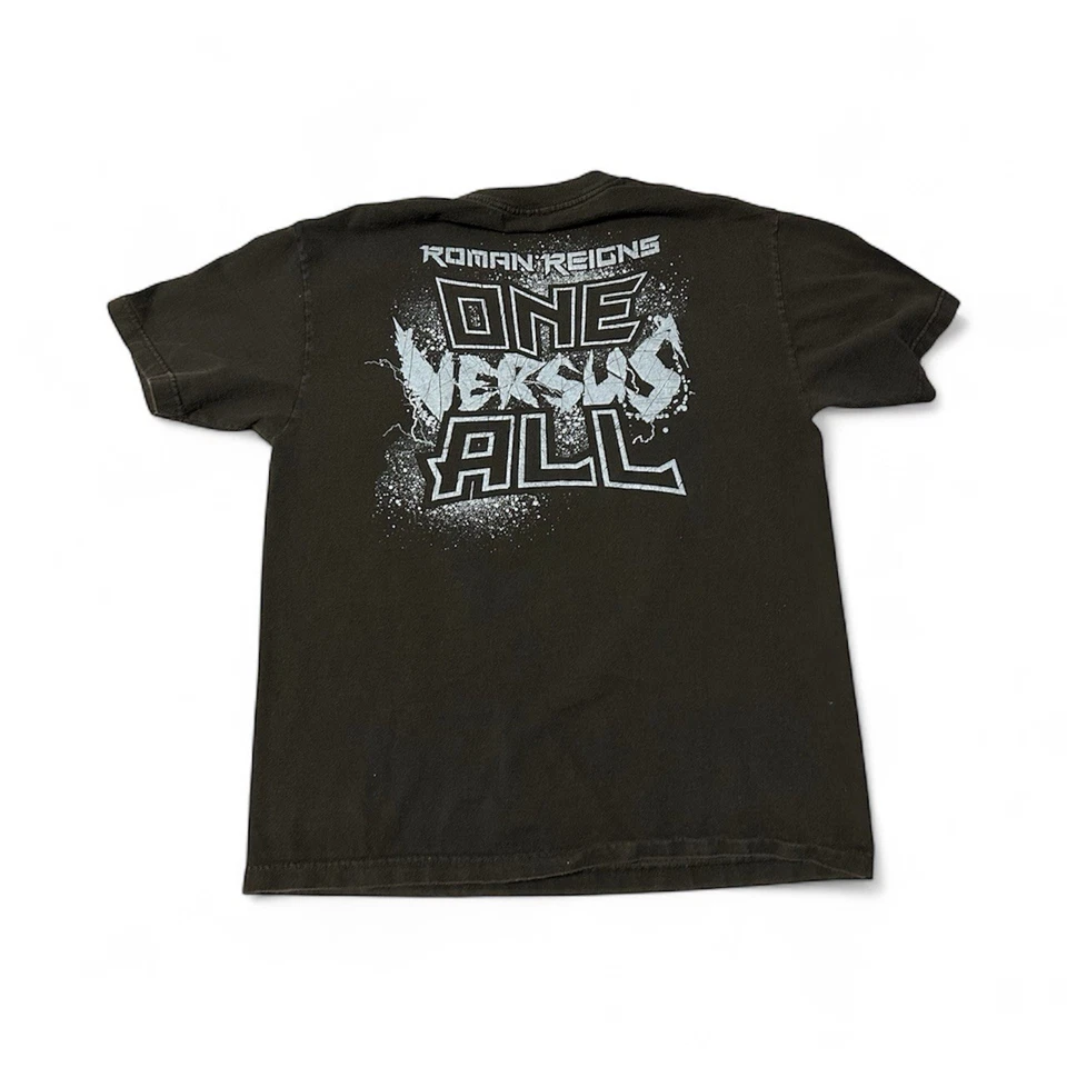 Men’s WWE WWF Roman Reigns Wrestling T-Shirt Size Large - Image 2 of 3