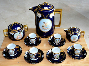 RUSSIAN IMPERIAL ROYAL KUZNETSOV PORCELAIN ENAMEL GOLD KING PEARL COBALT CUP EGG