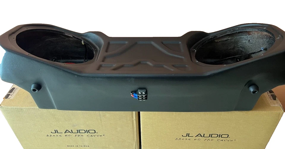 JL Audio Stealthbox para Polaris ACE de 15 unidades se adapta a subwoofers de montaje poco profundo JL 10TW1 10TW3 Foto 2 de 4