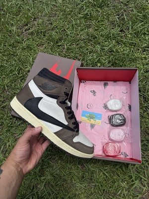 Nike x Travis Scott Jordan 1 Retro OG  High  Mocha  (Size 11) MINT FAST SHIPPING