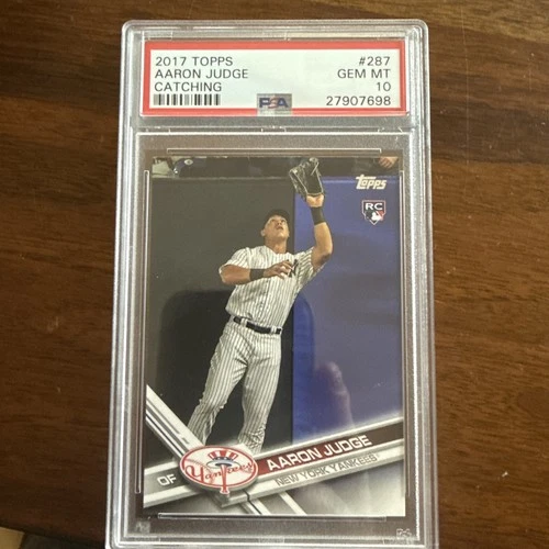 2017 Topps - Aaron Judge #287 Catching PSA 10