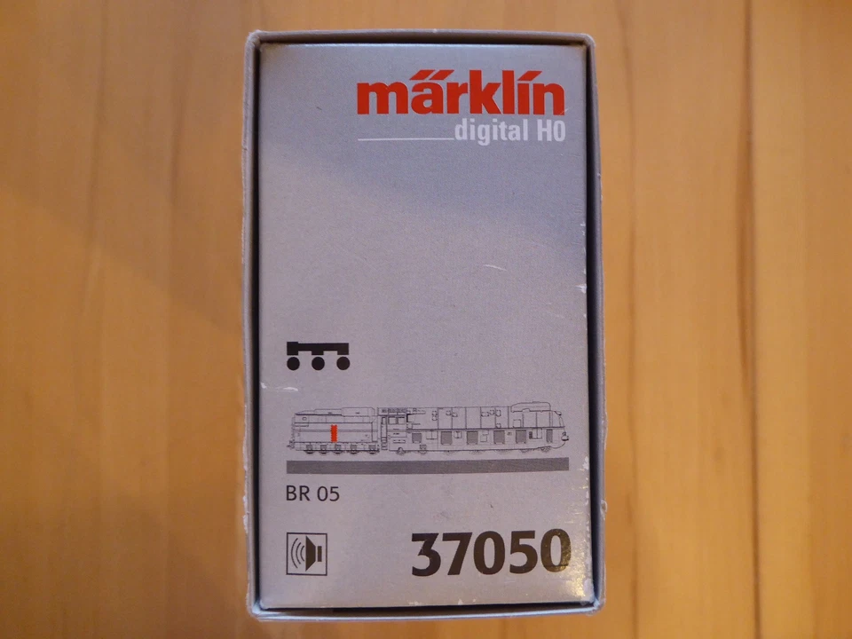Märklin 37050 BR 05 001, rote Schnellzuglokomotive der DRG, FX, Sound, OVP etc. - Bild 3 von 4