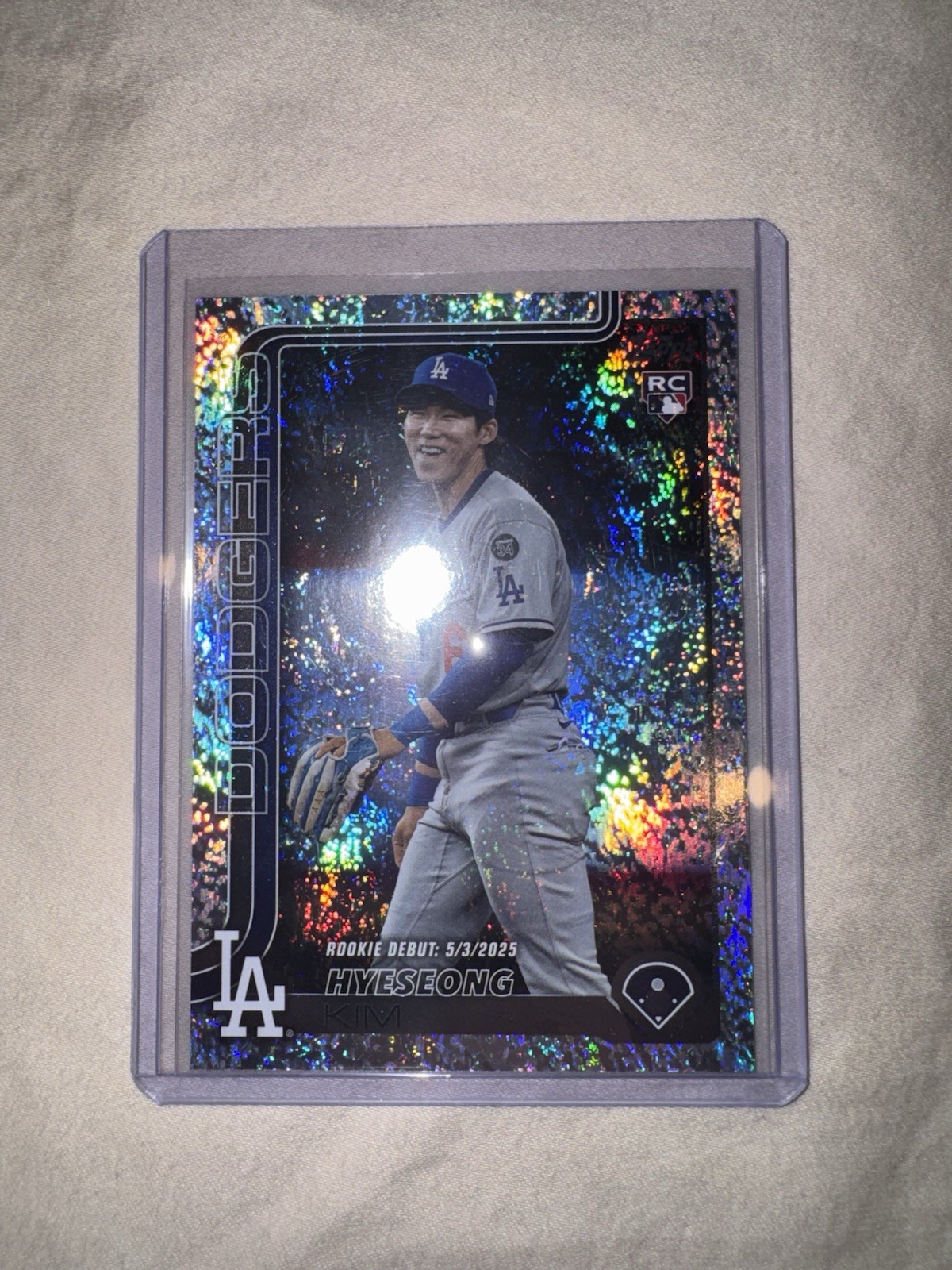 2025 Topps Update Series Hyeseong Kim Rookie Debut Holo Foil #US312