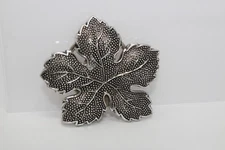 Beautiful Vintage Silvertone WESTERN GERMANY Leaf Shaped Scarf Clip