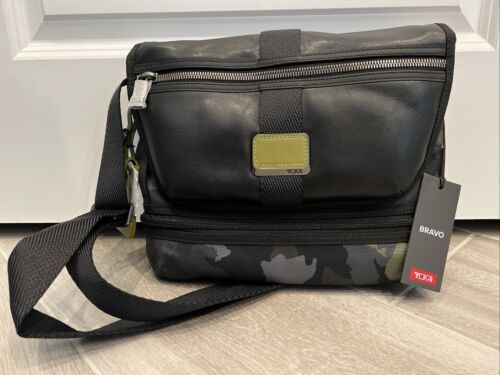 TUMI 68803 DPB『MINI by Tumi』メッセンジャーバッグ TUMI Mini by Tumi Messenger Bag Black Used | eBay