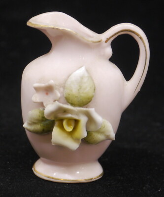 VINTAGE BARBARA FRITCHIE HOUSE, FREDERICK MD SOUVENIR MINI PITCHER w FLOWERS