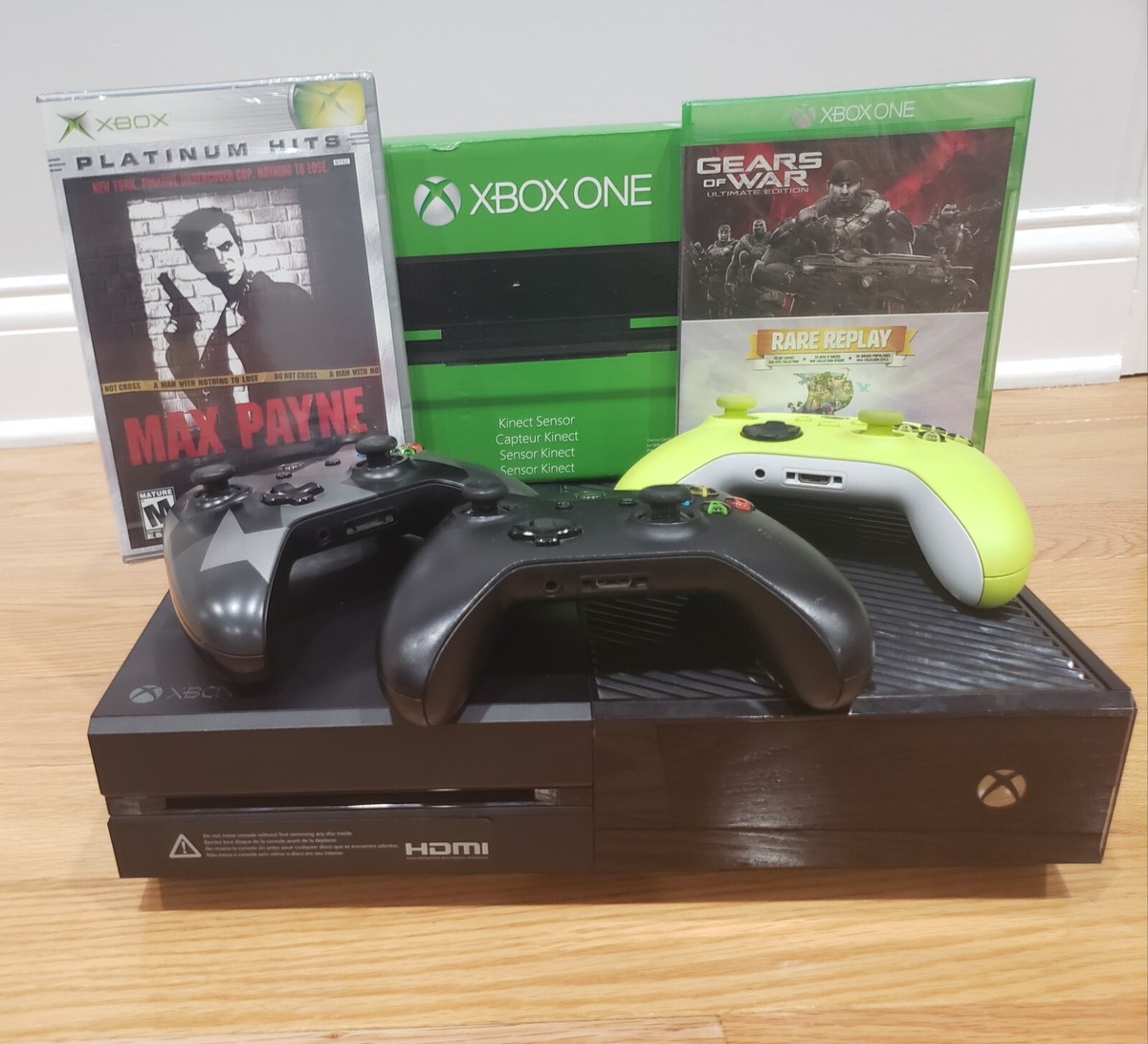 Microsoft Xbox One 1TB Console with Brand new Kinect, controllers